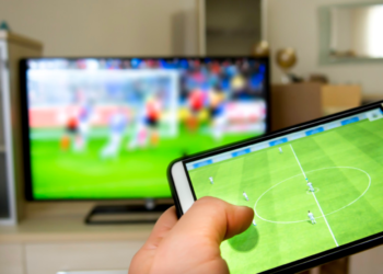 Which Device Is Best for Watching Sports? Pros and Cons