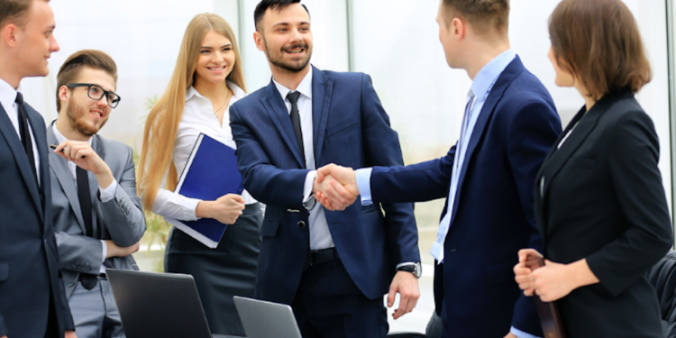 Communicate Well with Hairdresser to Get the Best Hair Style that Enhances Appearance