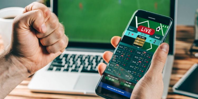 Know About Various Risks And Rewards of Sports Betting