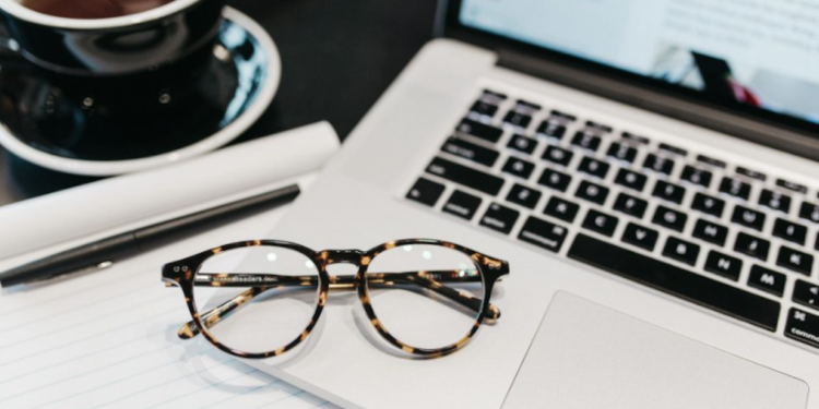 What Are The Different Types Of Computer Glasses