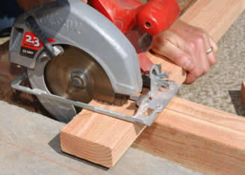 Benefits of using a circular saw firewood processor