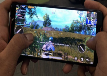 Best Mobile Games with Social Features