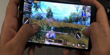 Best Mobile Games with Social Features