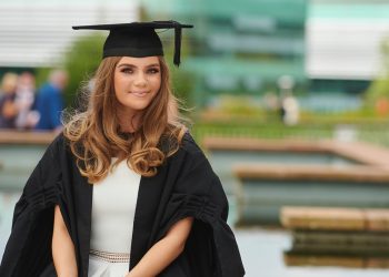 4 Ways to Commemorate Your College Graduation