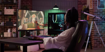 Leveling Up: How Mobile Gaming Influences Online Game Design